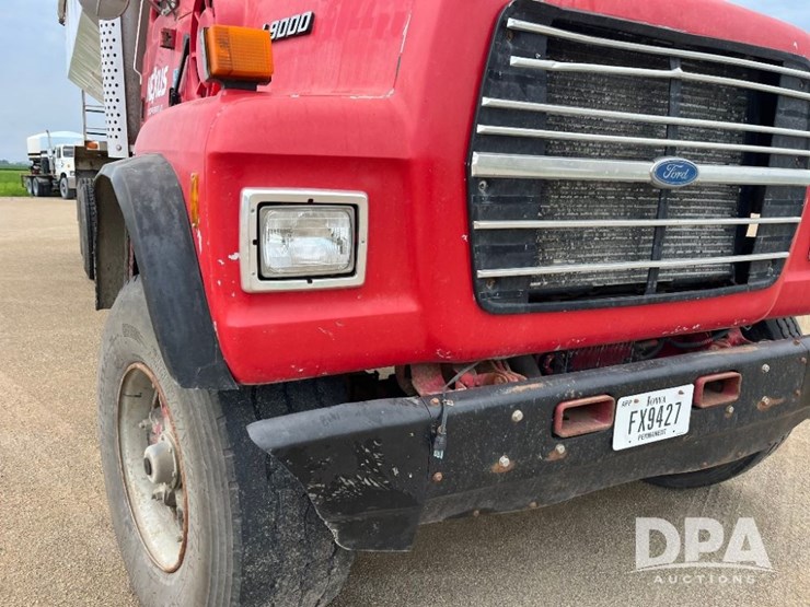 1995-ford-l9000-image-33