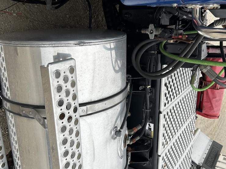 2020-kenworth-t680-image-8