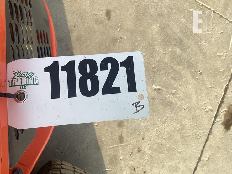 2018-kubota-z121s-image-14