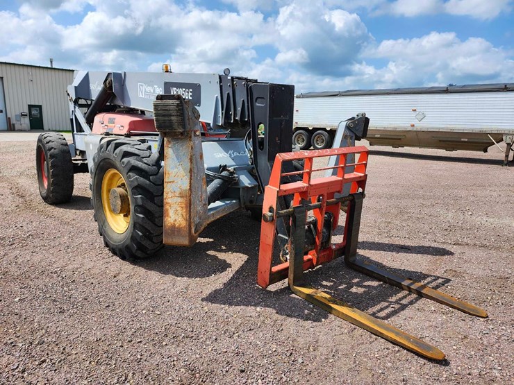 2015-skyjack-vr1056e-image-2