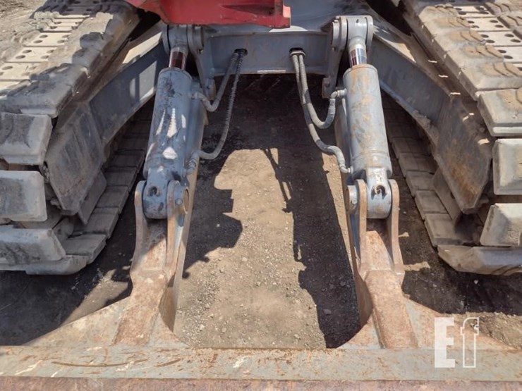 takeuchi-tb1140-image-23