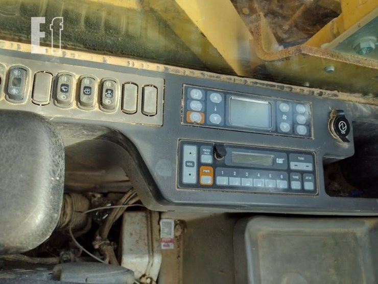 2013-caterpillar-329el-image-10