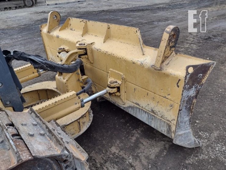 2004-deere-650h-xlt-image-18