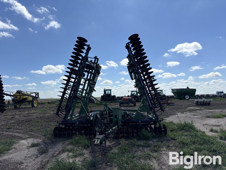 john-deere-726-image-2