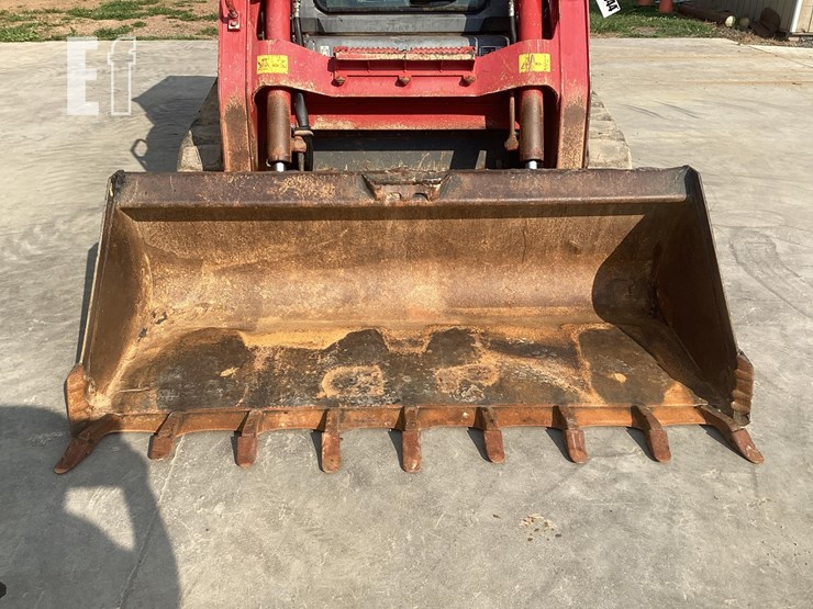 2017-takeuchi-tl12r2-image-11