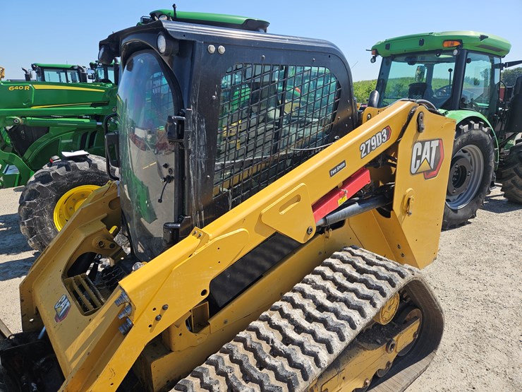 2021-caterpillar-279d3-image-13