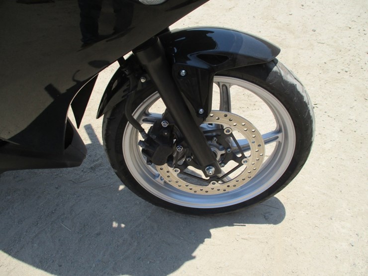 2012-honda-cbr-250r-motor-cycle,-image-9
