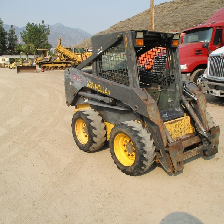 2005 NEW HOLLAND LS160
