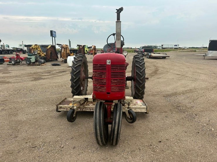 mccormick-farmall-c-tractor-image-2