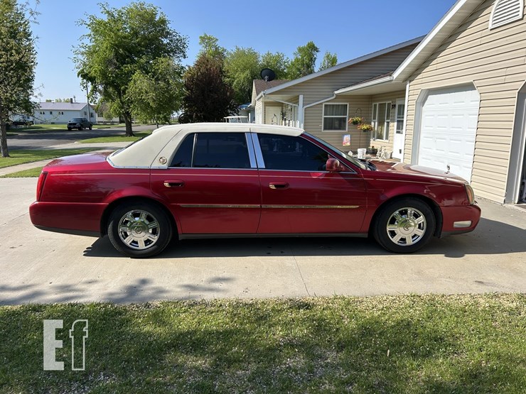 2003-cadillac-deville-image-2