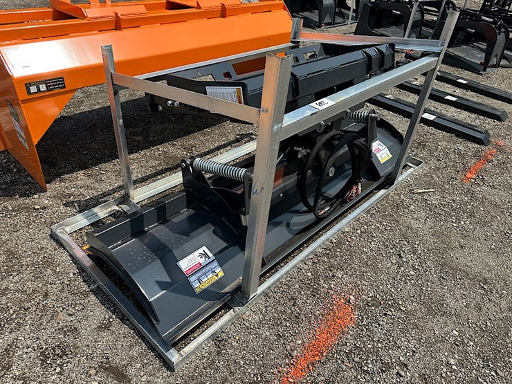 wolverine-84"-dozer-blade-attachment-image-2