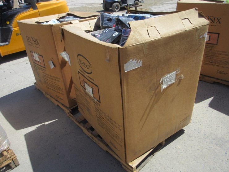 (2)-pallets-of-misc-automotive-car-seat-covers,-image-4