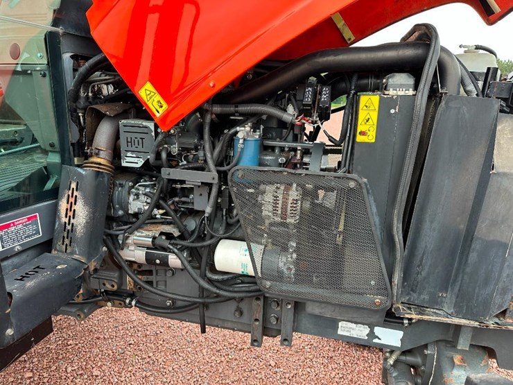 2013-kubota-m126x-image-35