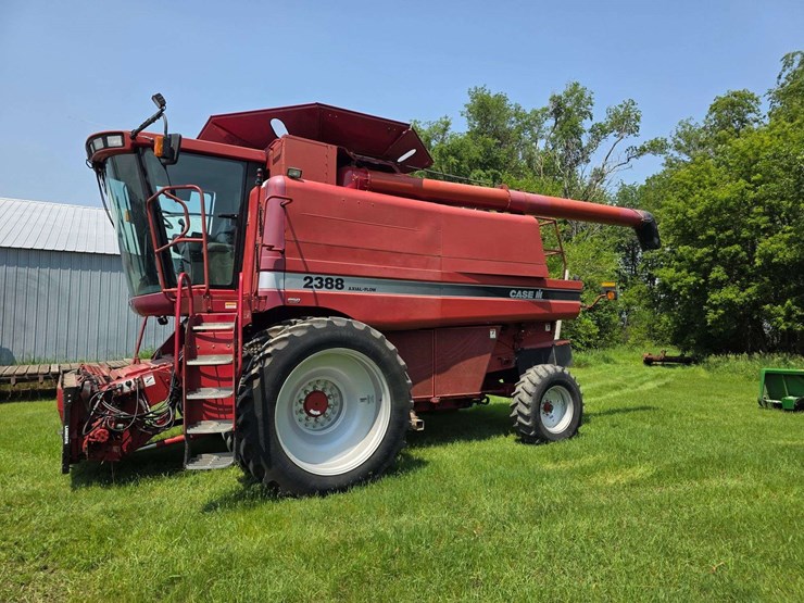 2002-case-ih-2388-image-22