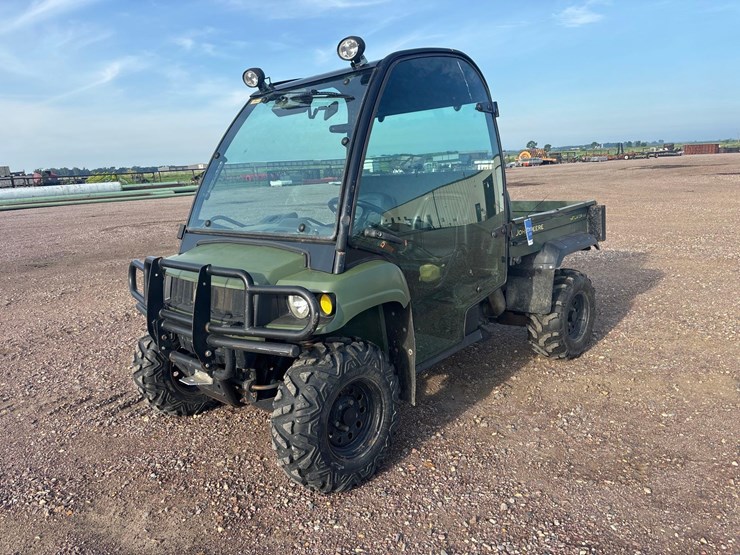john-deere-gator-image-1