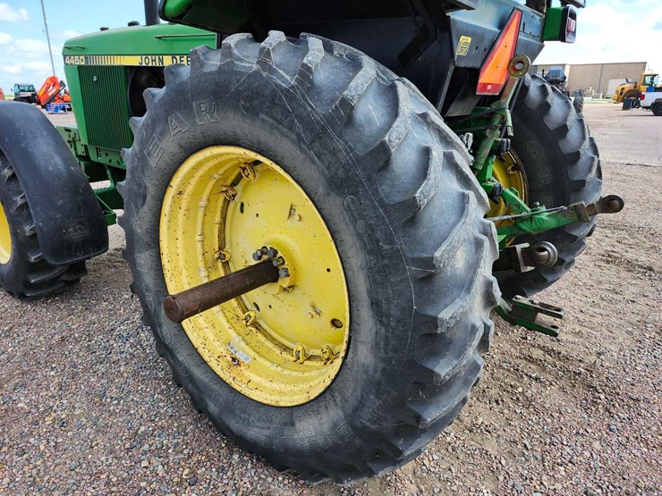 john-deere-4450-image-24