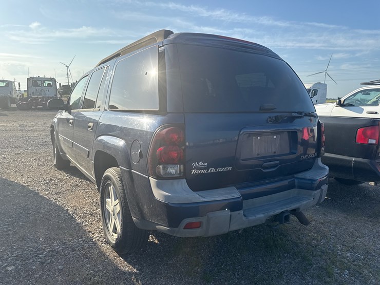 2003-chevrolet-trailblazer-image-4