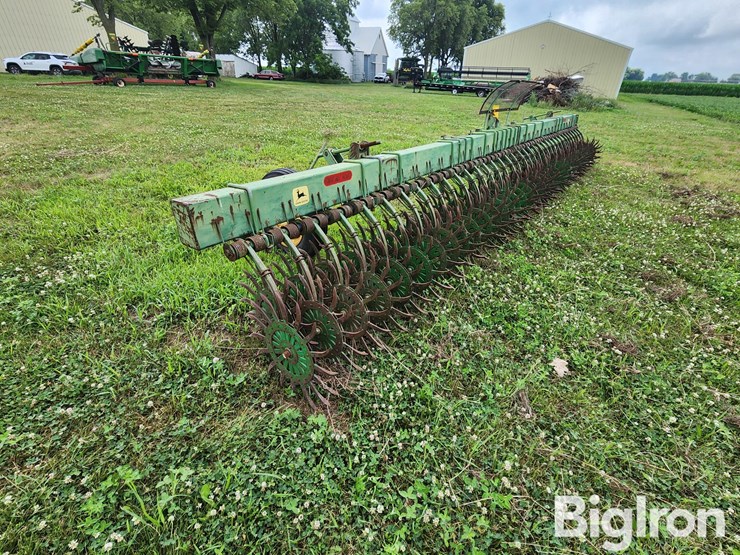 john-deere-400-image-7