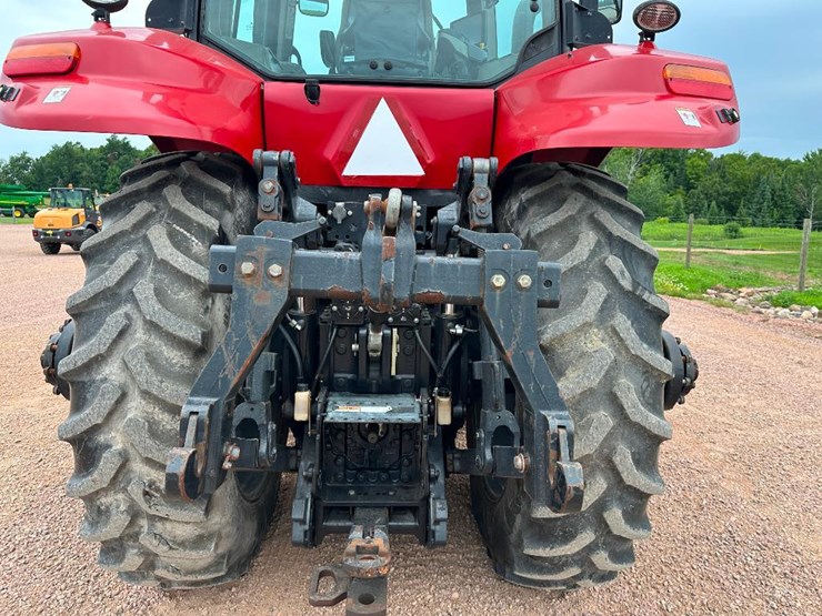 2017-case-ih-magnum-250-image-28