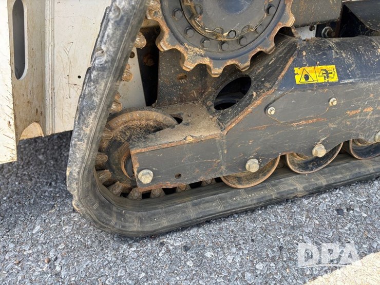 2021-bobcat-t62-image-32