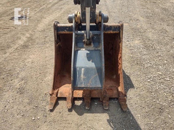 2022-deere-50g-image-16