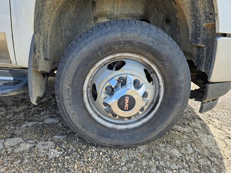 gmc-3500-image-17