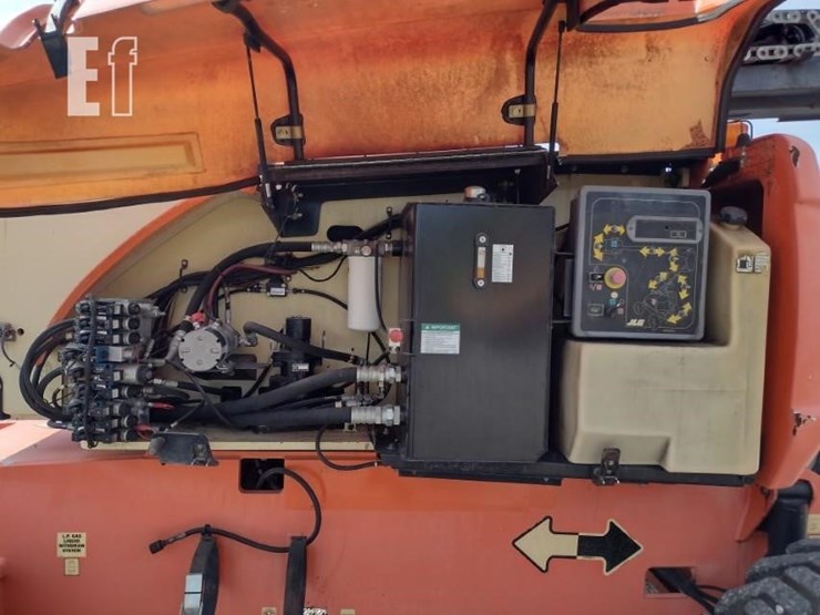 2009-jlg-800a-image-12