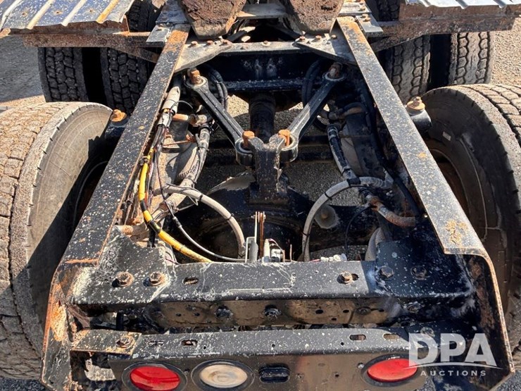 2000-kenworth-t800-image-36