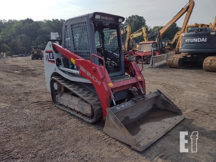 2018-takeuchi-tl8-image-39