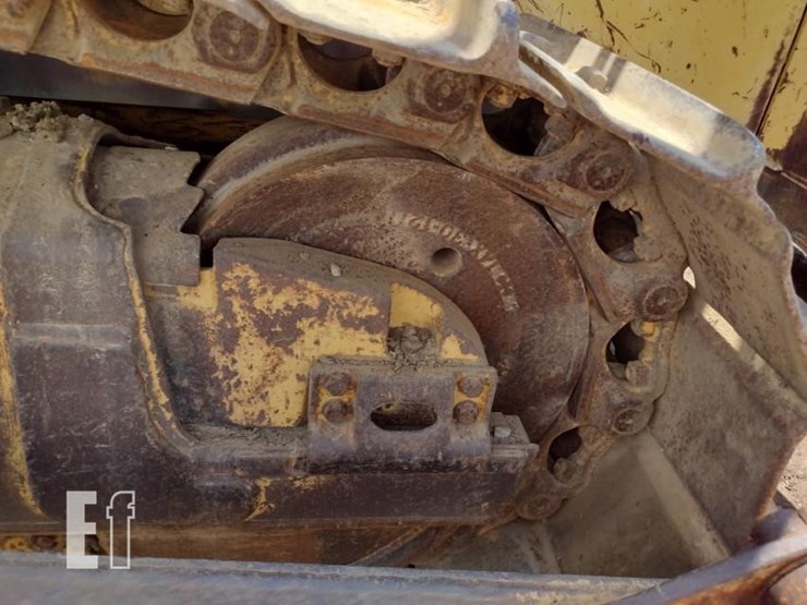 2004-komatsu-d65ex-15-image-35