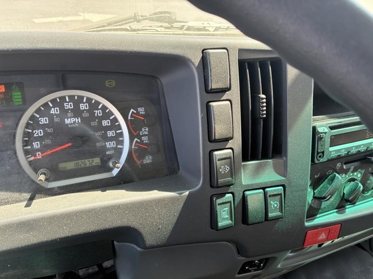 2018-isuzu-ftr-image-19