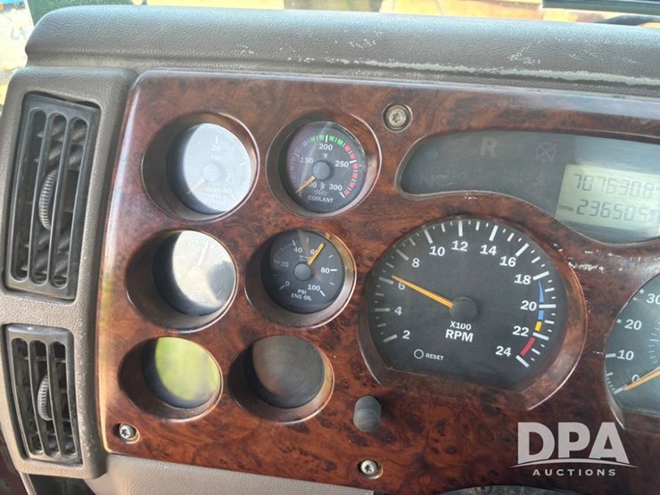 2006-mack-chn613-image-83