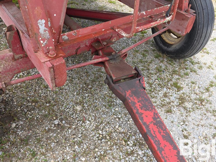dakon-8088-gravity-wagon-w/seed-auger-image-10