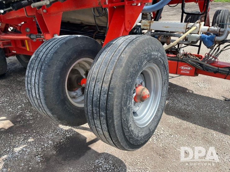 2019-kuhn-gladiator-1205-strip-till-bar-(jn2501,-unit-tb12)-image-25