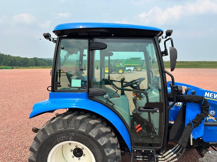 2020-new-holland-boomer-40-image-16