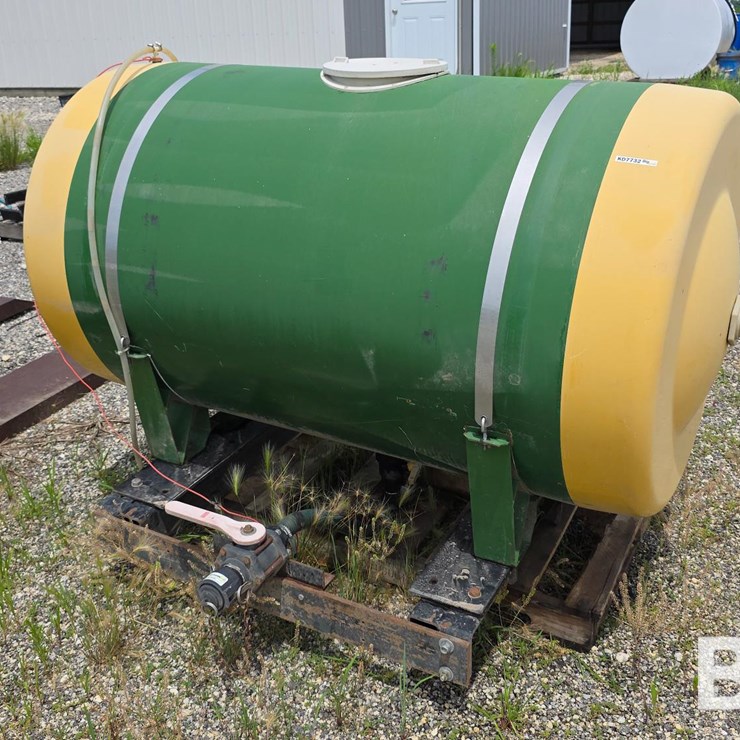 300-Gallon Front Mount Tank