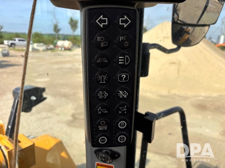 2014-caterpillar-950m-image-74