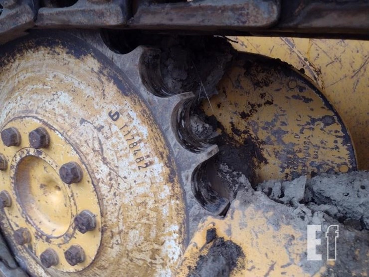 2006-deere-450j-lt-image-30