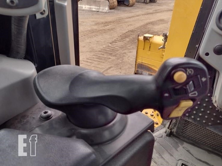 2018-caterpillar-d6t-lgp-image-12