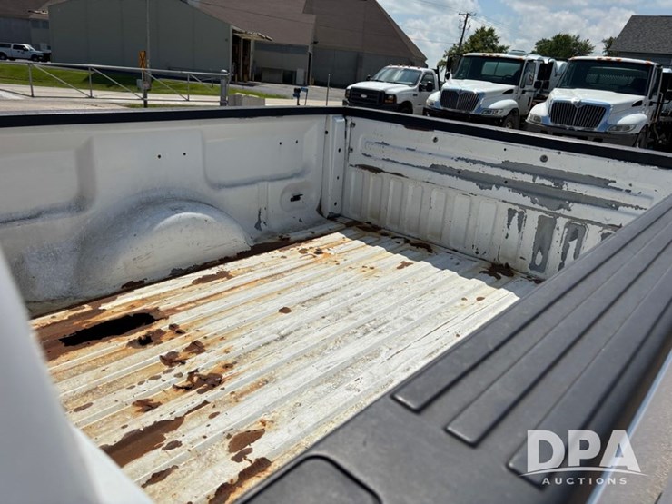 2011-ford-f150-image-27