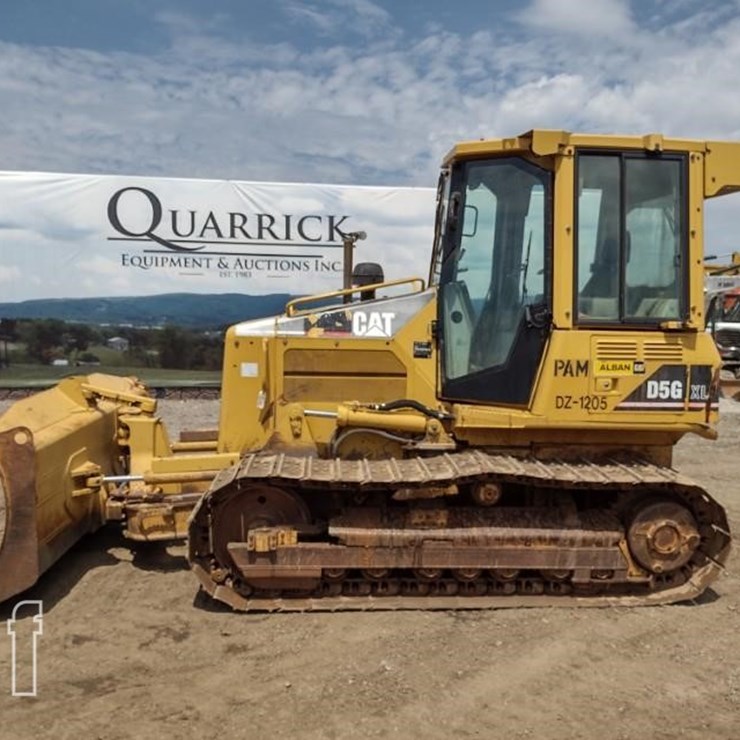 2004 CATERPILLAR D5G XL