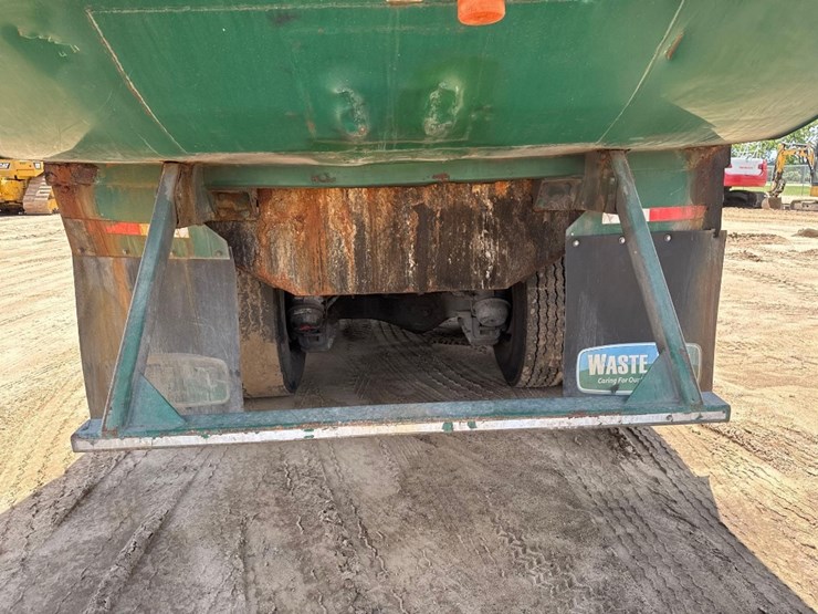 2015-mack-leu633-image-15
