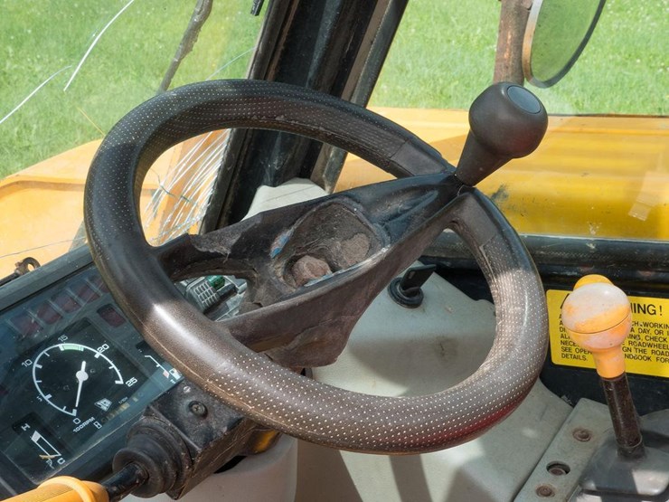 1999-jcb-520-image-40