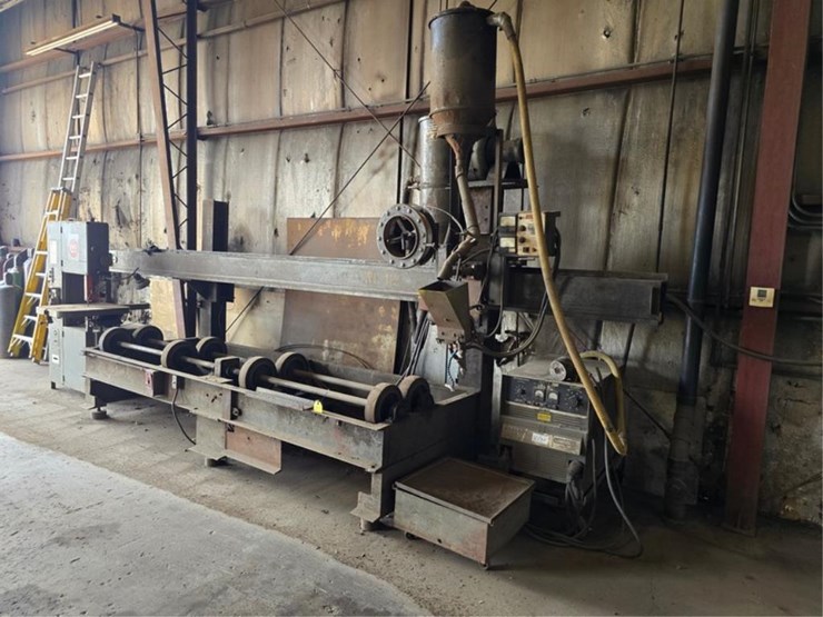 #2611-•-sub-ac-welder-with-rotary-bed-pipe-welder-rig-image-1