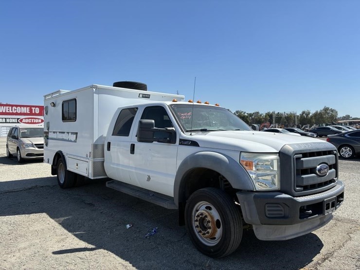 2012-ford-f550-image-3