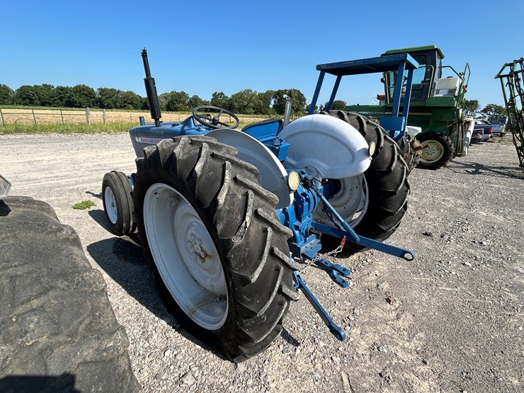 ford-4000-image-6