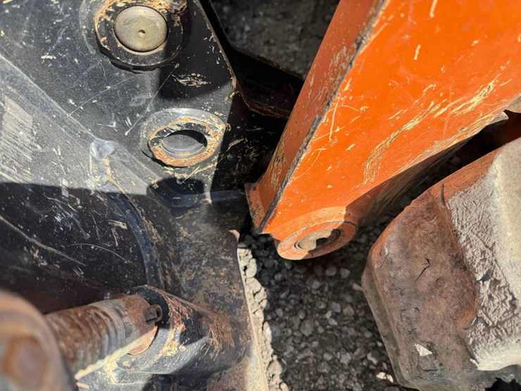 2019-gehl-rt105-image-18