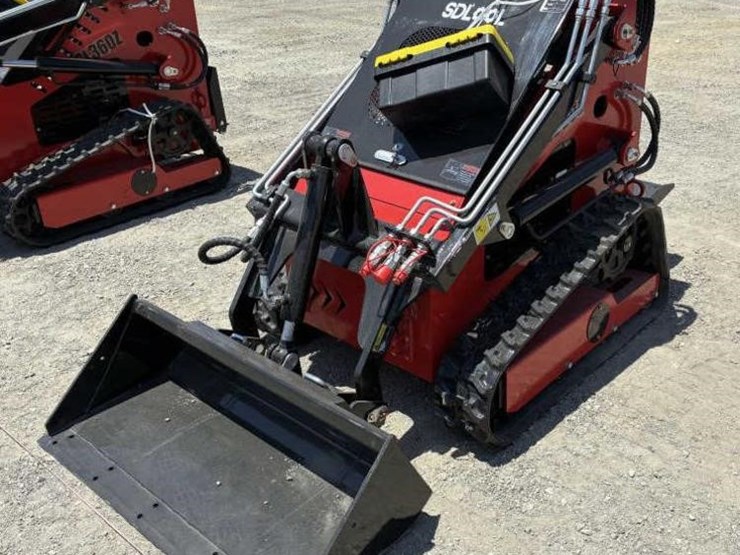 2025-sdlool-sl360z-compact-skid-steer-track-loader-image-1