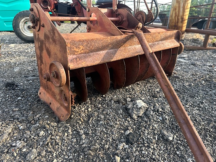 wheel-horse-654-garden-tractor-image-9