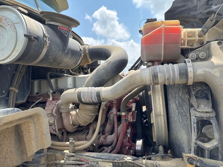 2014-mack-gu713-water-truck-image-20